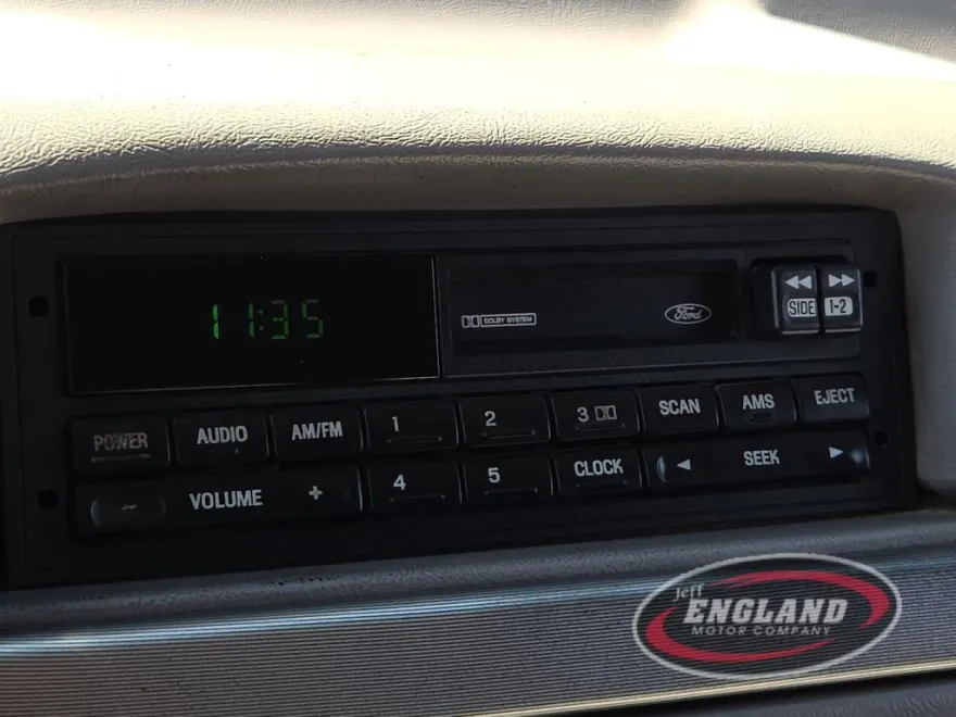1995 Ford Bronco First Edition photo 13