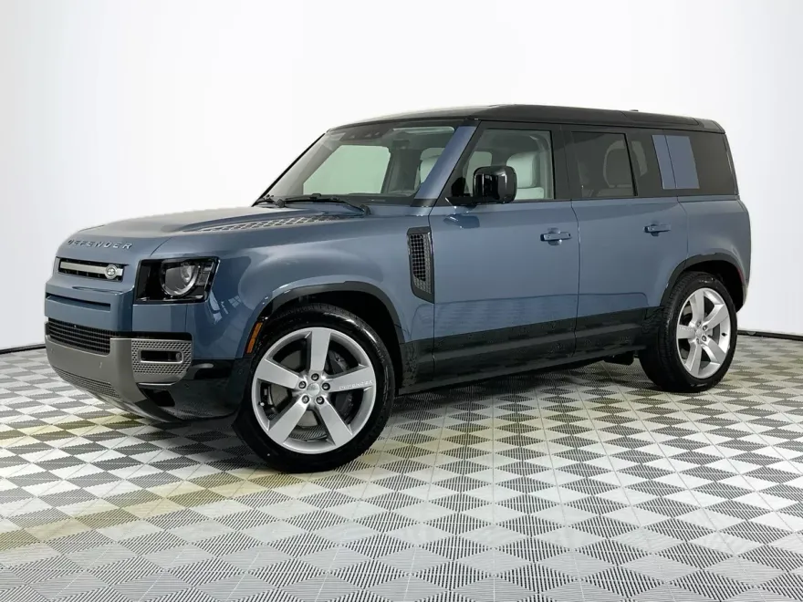 2025 Land Rover Defender 110 X-Dynamic SE photo 1