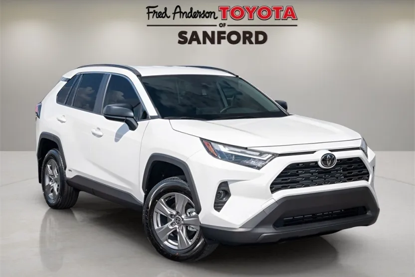 2025 Toyota RAV4 Hybrid LE photo 1