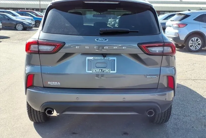 2023 Ford Escape ST-Line Select photo 1