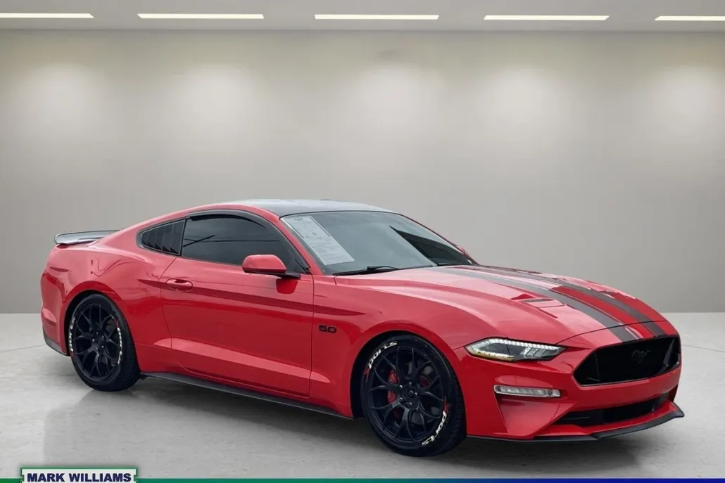 2020 Ford Mustang GT photo 1