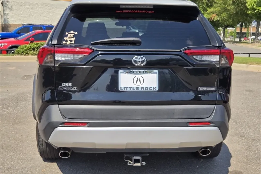 2019 Toyota RAV4 Adventure photo 1