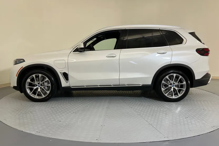 2025 Bmw X5 xDrive50e photo 1