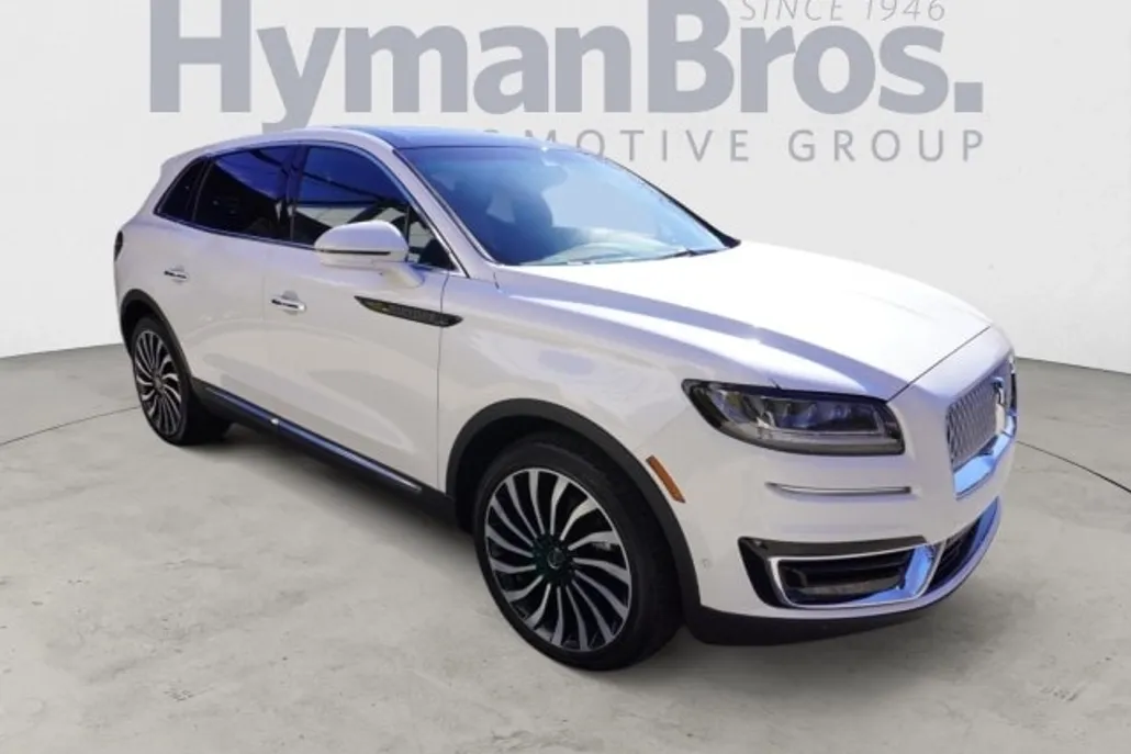 2019 Lincoln Nautilus Black Label photo 1