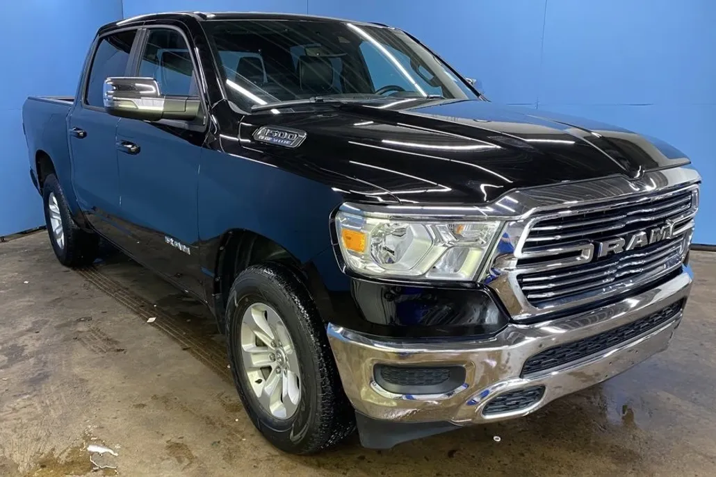 2024 Ram 1500 Laramie photo 1