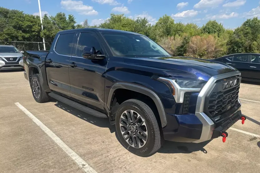 2022 Toyota Tundra Limited photo 1