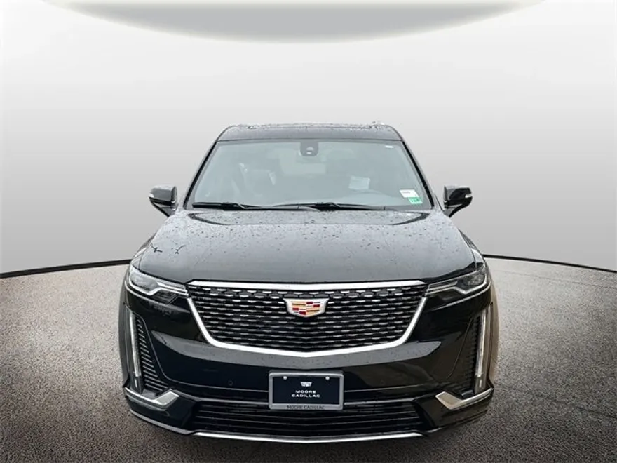 2025 Cadillac XT6 Luxury photo 6