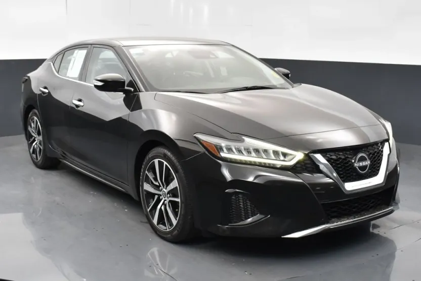 2023 Nissan Maxima SV photo 1
