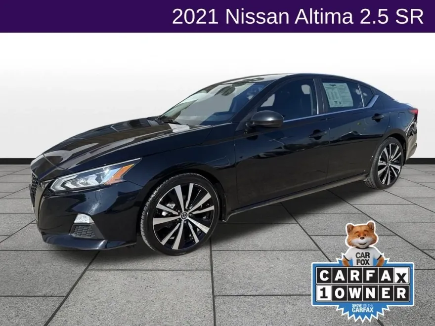 2021 Nissan Altima SR photo 1