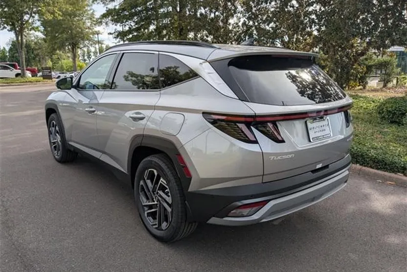 2025 Hyundai Tucson Hybrid Limited photo 1