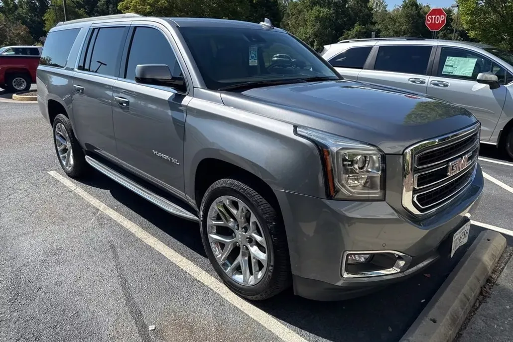 2020 Gmc Yukon XL SLT photo 1
