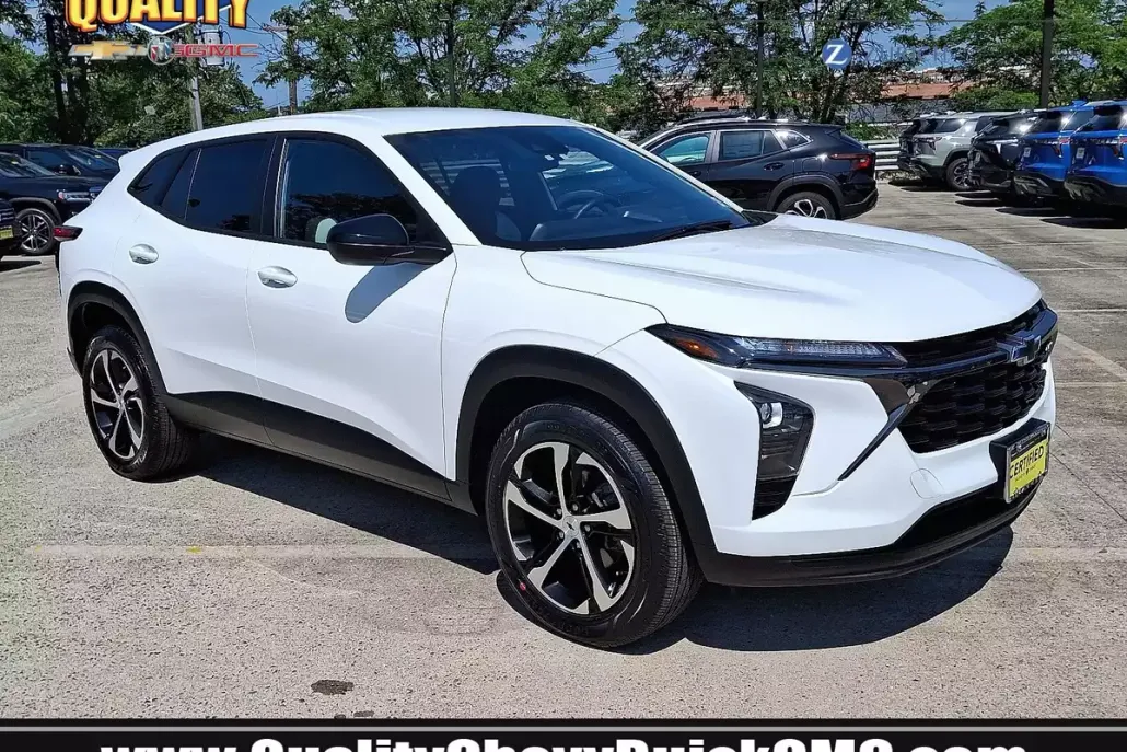 2024 Chevrolet Trax photo 1