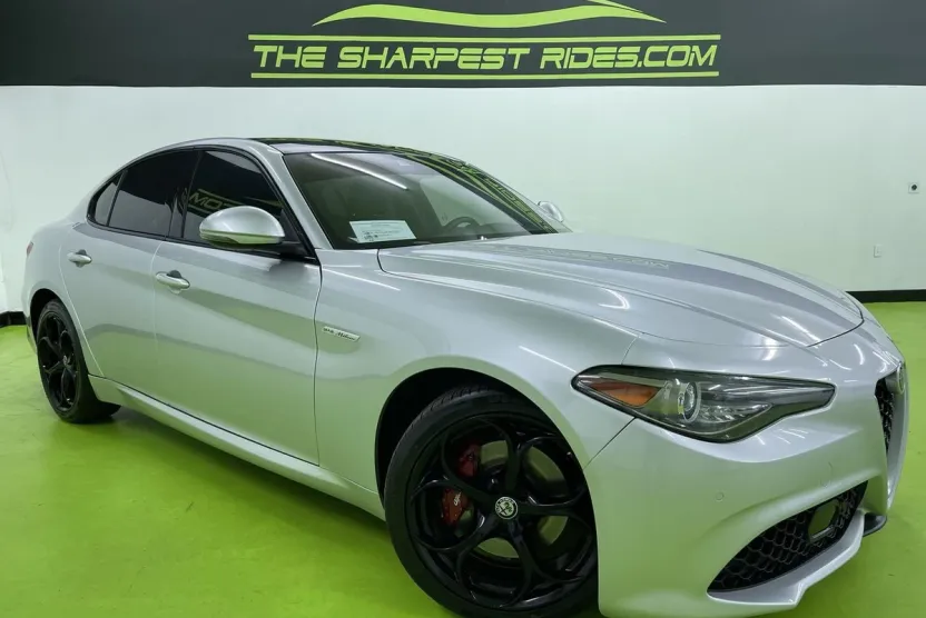 2018 Alfa Romeo Giulia Ti Sport photo 1