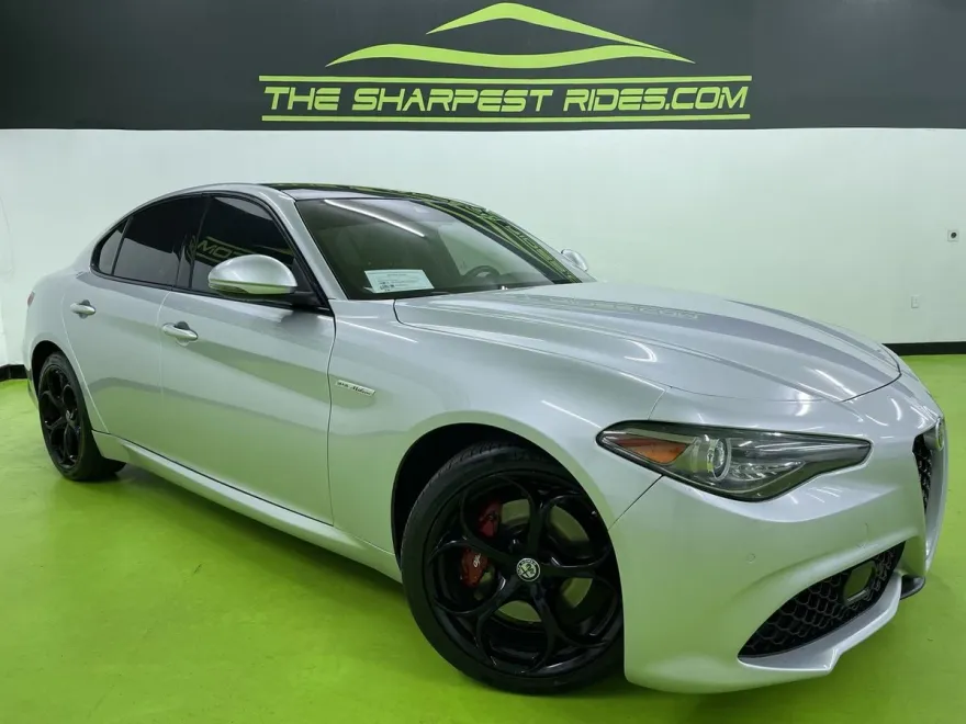 2018 Alfa Romeo Giulia Ti Sport photo 1