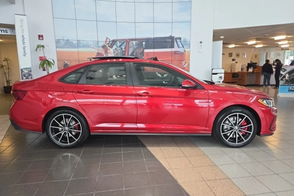 2025 Volkswagen Jetta GLI 2.0T Autobahn photo 1