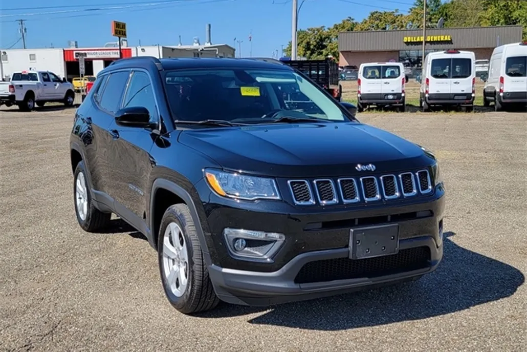 2019 Jeep Compass Latitude photo 1