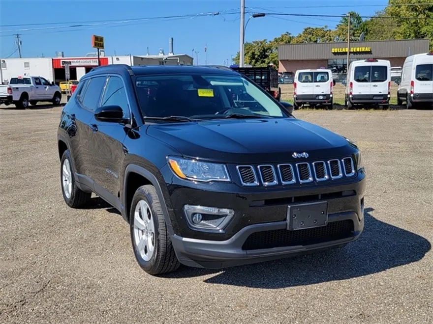 2019 Jeep Compass Latitude photo 1
