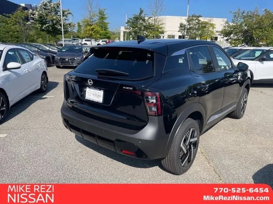 2025 Nissan Kicks SV photo 1