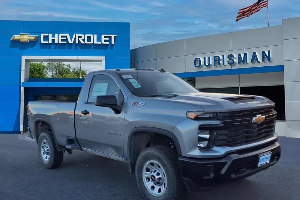 2025 Chevrolet Silverado 3500HD Work Truck photo 1