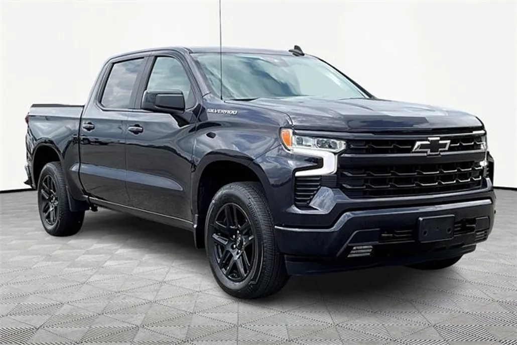 2024 Chevrolet Silverado 1500 RST photo 1