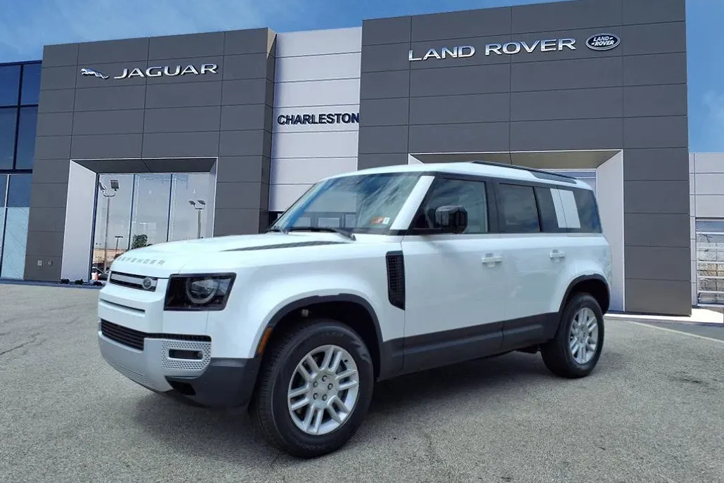 2025 Land Rover Defender 110 S photo 1