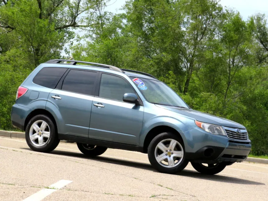 2010 Subaru Forester 2.5X Premium photo 1
