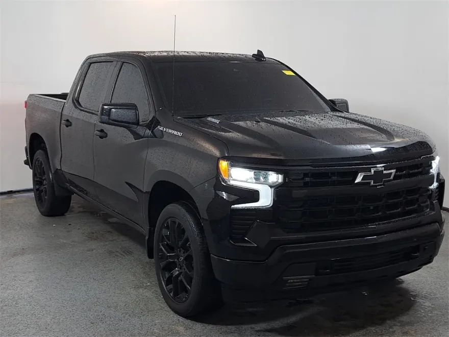 2023 Chevrolet Silverado 1500 RST photo 1