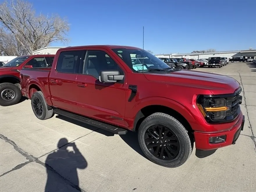 2025 Ford F-150 XLT photo 1