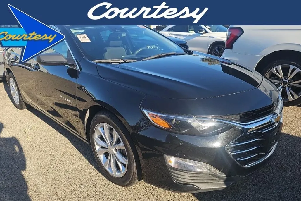 2023 Chevrolet Malibu 1LT photo 1