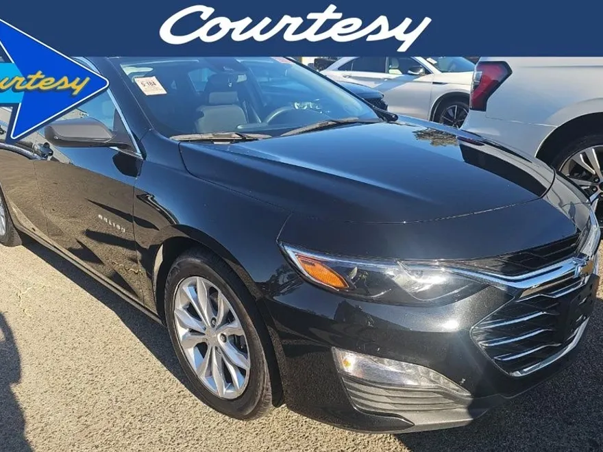 2023 Chevrolet Malibu 1LT photo 1