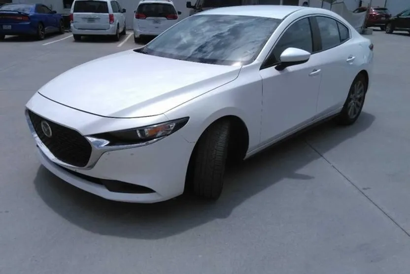 2023 Mazda Mazda3 2.5 Select photo 1