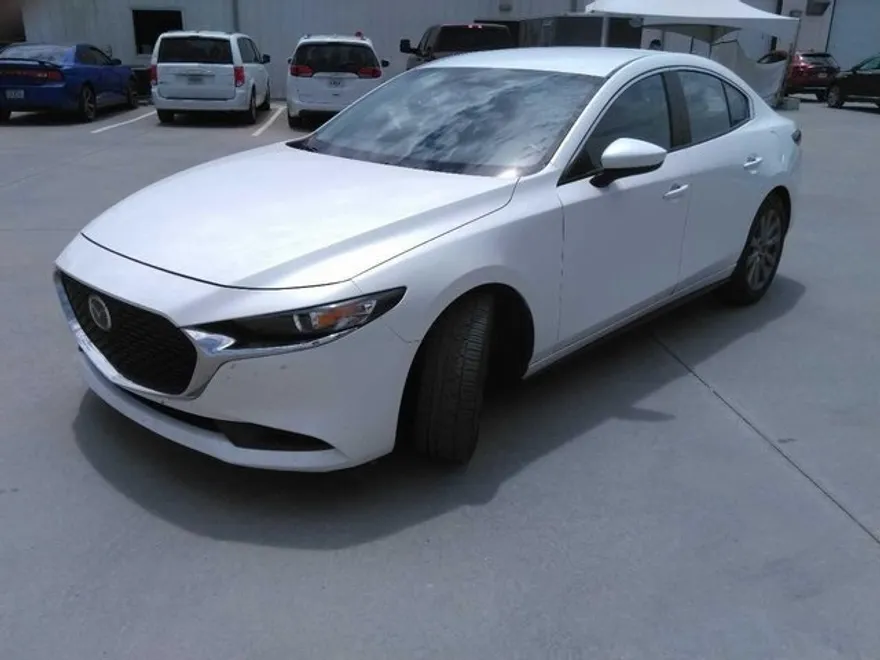 2023 Mazda Mazda3 2.5 Select photo 1