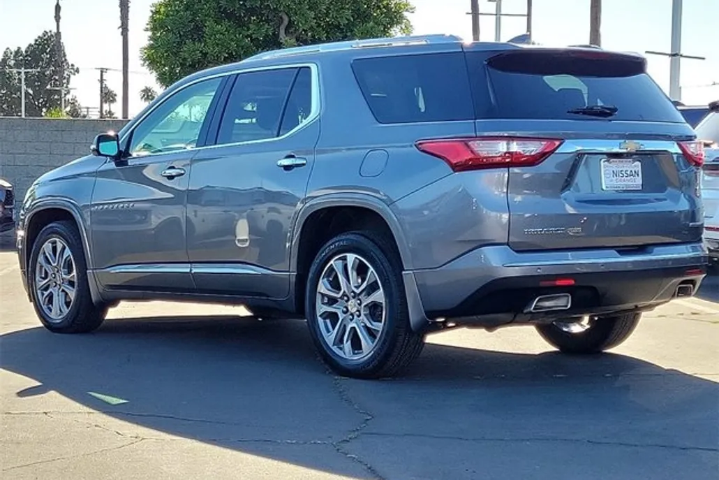 2020 Chevrolet Traverse Premier photo 1