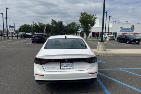 2025 Honda Accord SE photo 1