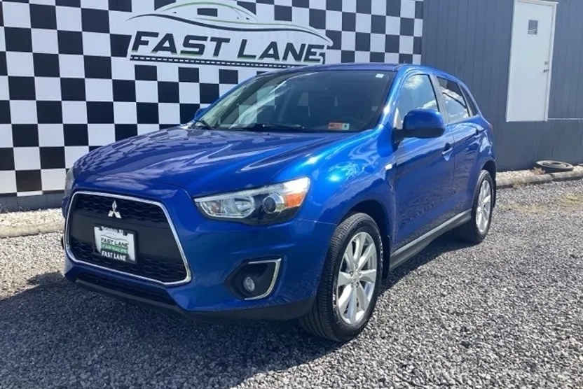 2015 Mitsubishi Outlander Sport ES photo 1