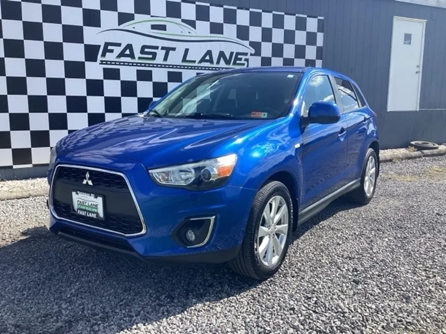2015 Mitsubishi Outlander Sport ES photo 1