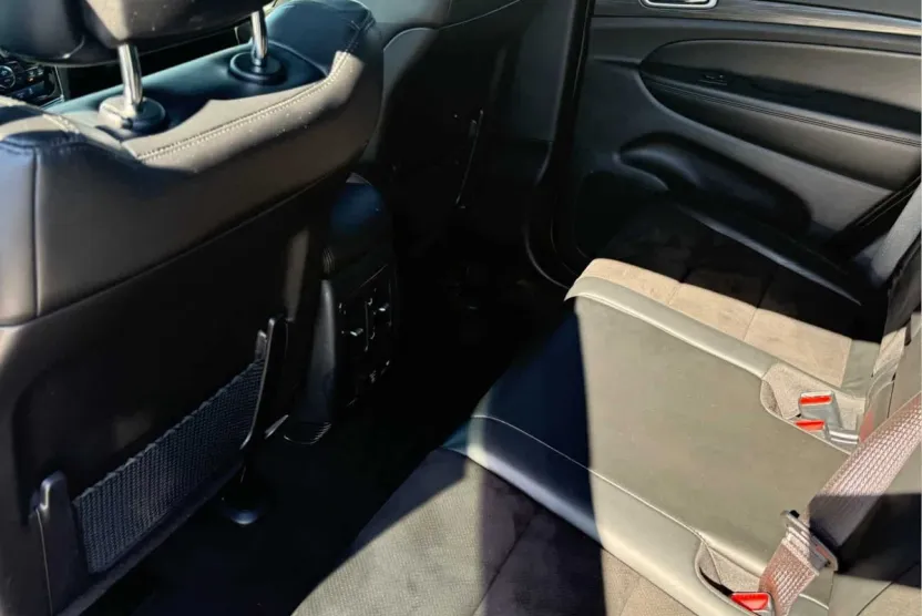 2021 Jeep Grand Cherokee Base photo 1
