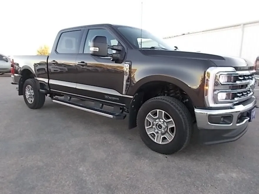 2024 Ford F-350 Lariat photo 1