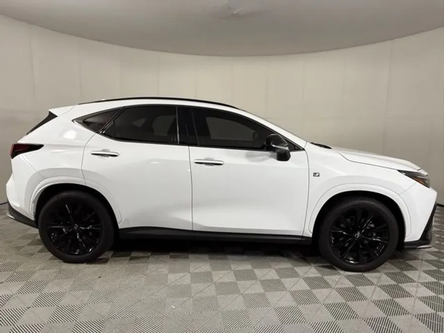 2022 Lexus NX 350 F SPORT Handling photo 1