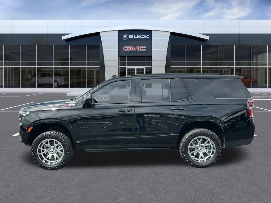 2022 Chevrolet Tahoe Z71 photo 1