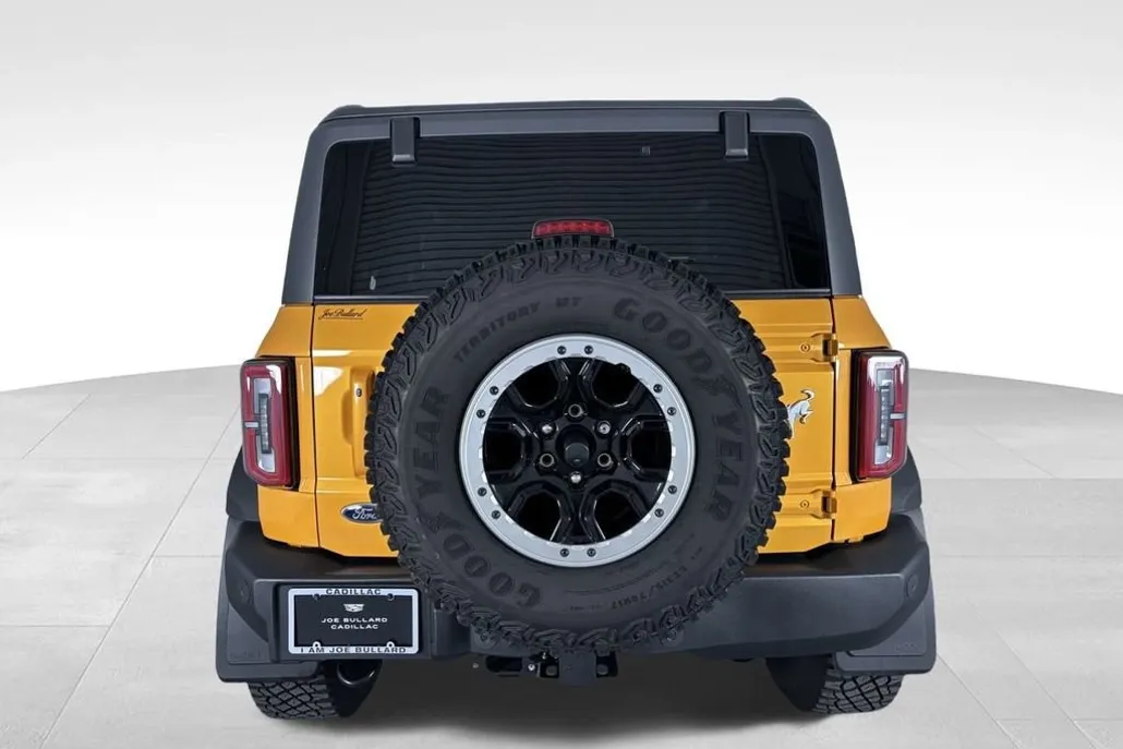 2022 Ford Bronco Outer Banks photo 1