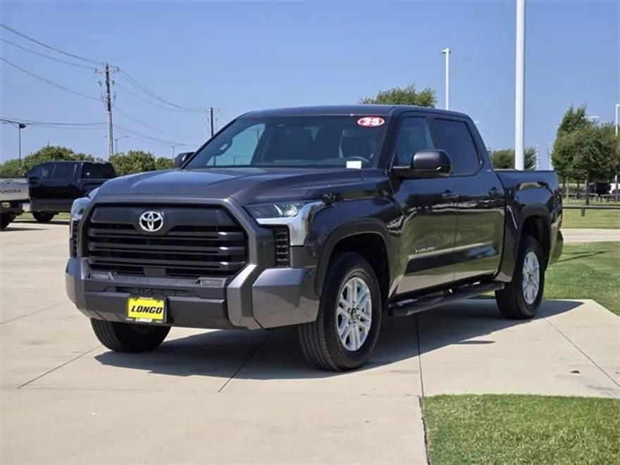 2025 Toyota Tundra SR5 photo 1