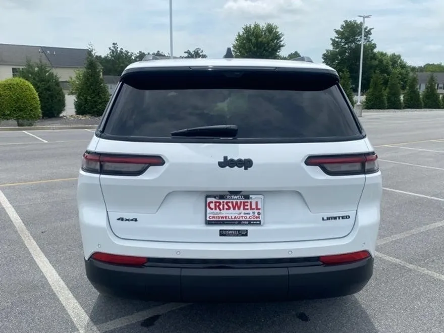 2025 Jeep Grand Cherokee Limited photo 1