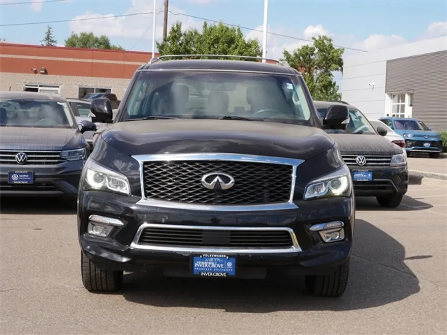 2017 Infiniti QX80 Base photo 1