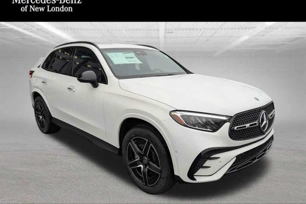 2025 Mercedes Benz GLC 300 4MATIC photo 1