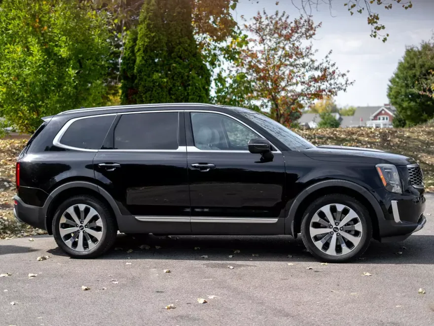 2020 Kia Telluride S photo 1