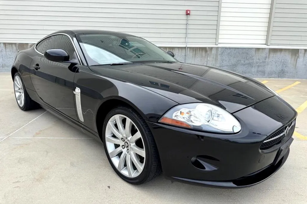 2007 Jaguar XK photo 1