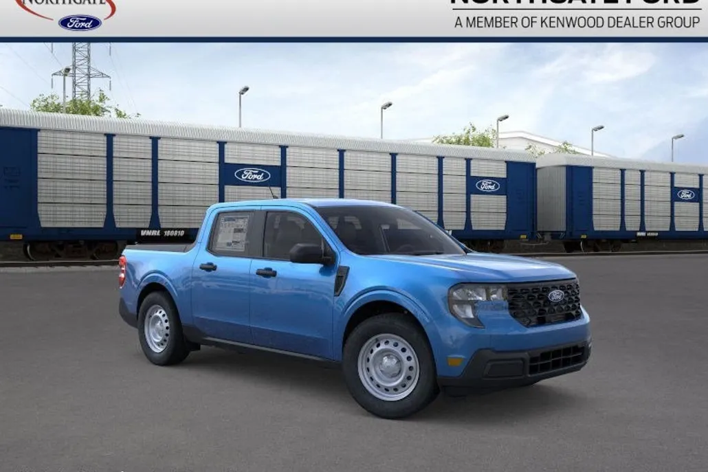 2025 Ford Maverick XL photo 1