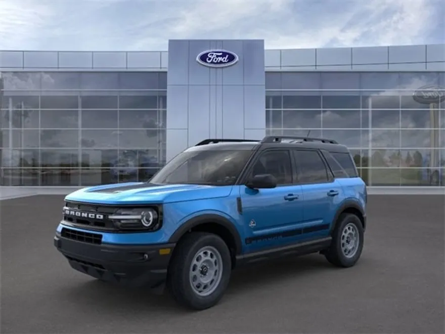 2024 Ford Bronco Sport Outer Banks photo 1