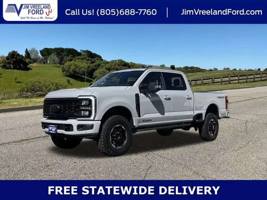 2025 Ford F-250 Lariat photo 1